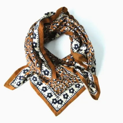 Foulard en coton 100x100