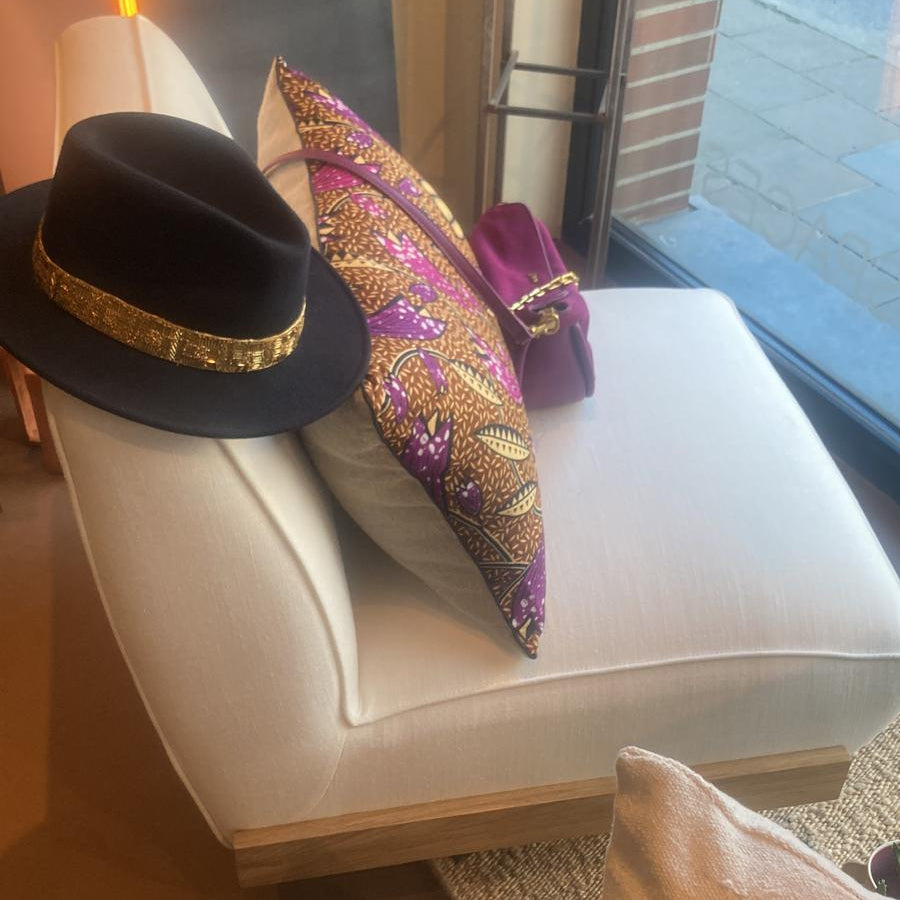 Fauteuil blanc structure bois et tissu lin