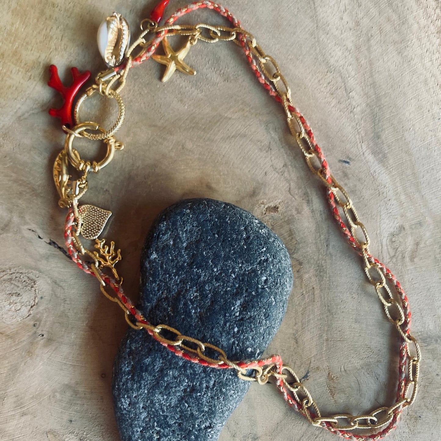 Collier charms