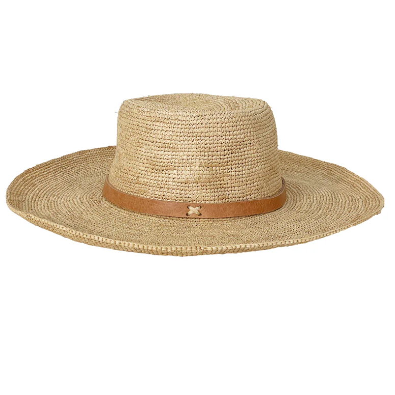 Chapeau en raphia