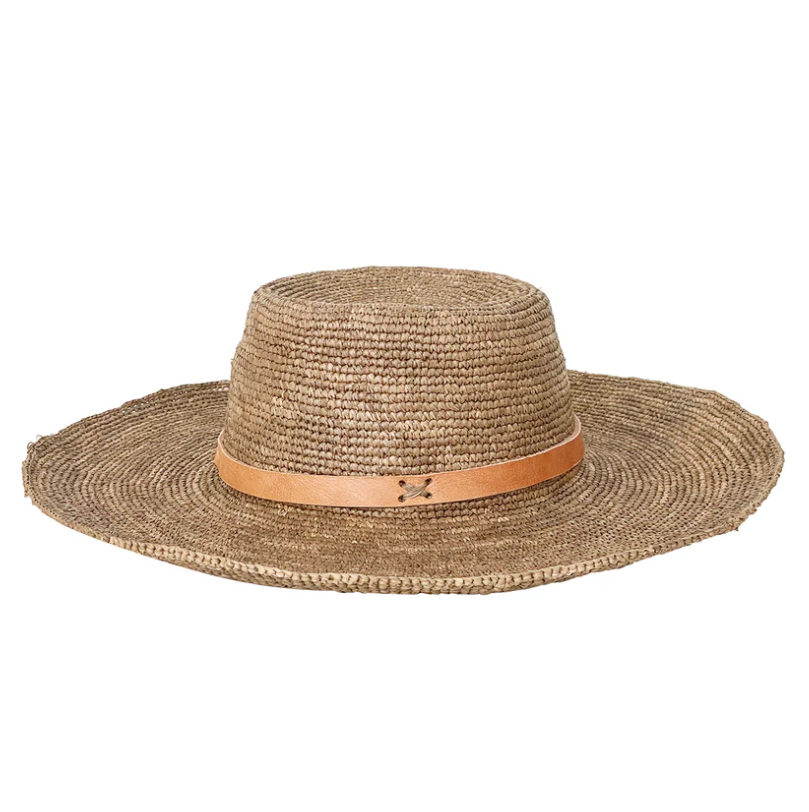 Chapeau en raphia