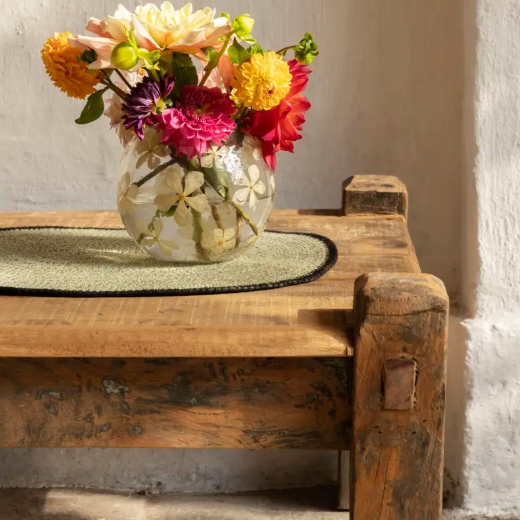 Banc en bois brut