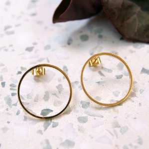 Puces d'oreilles rondes