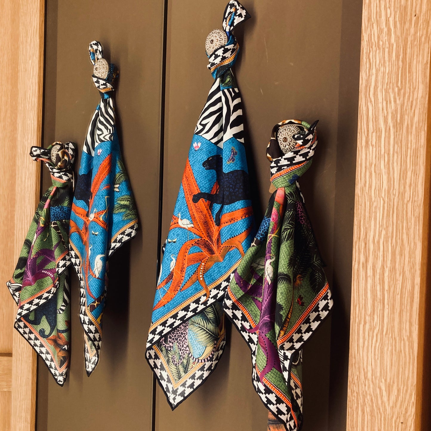 Foulard carré en soie