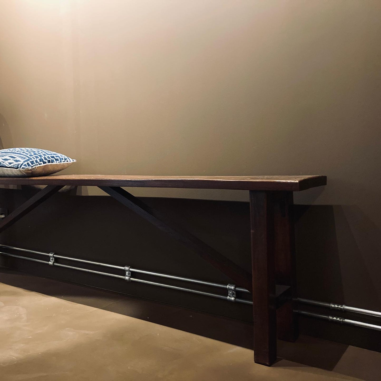 Grand banc en bois