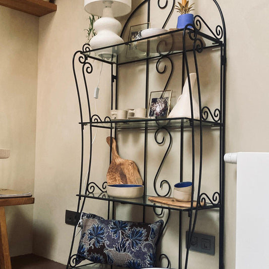 Bibliothèque en verre et acier