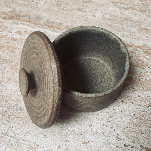 Petit pot en grès