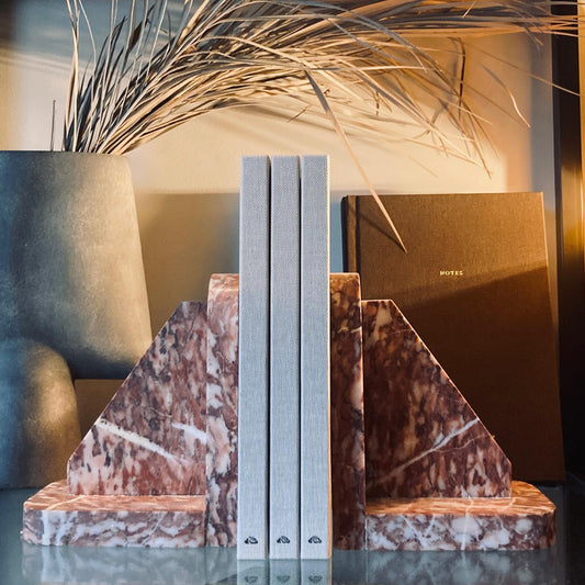 Serre-livre marbre rose