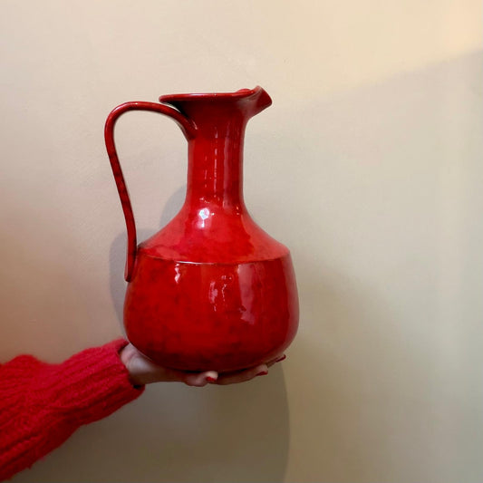 Vase rouge laqué