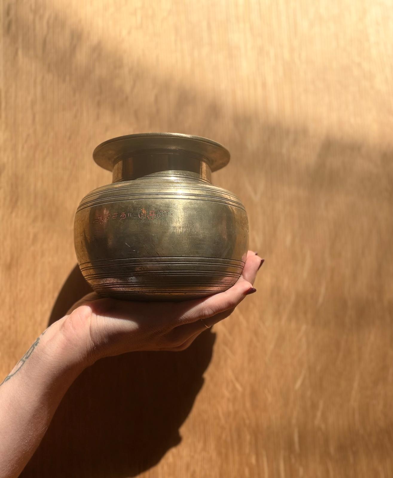 Petit vase Sri Lankais de collection